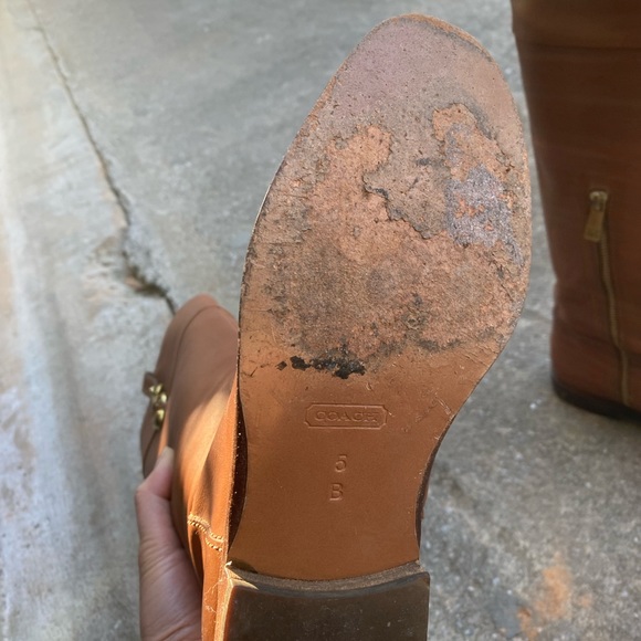 coach boot - Picture 5 of 8